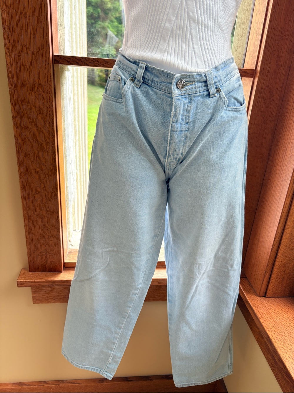 Vintage Bill blass Blue High-Waist Wide Leg Jeans 10P 25” inseam 9 1/2” Rise